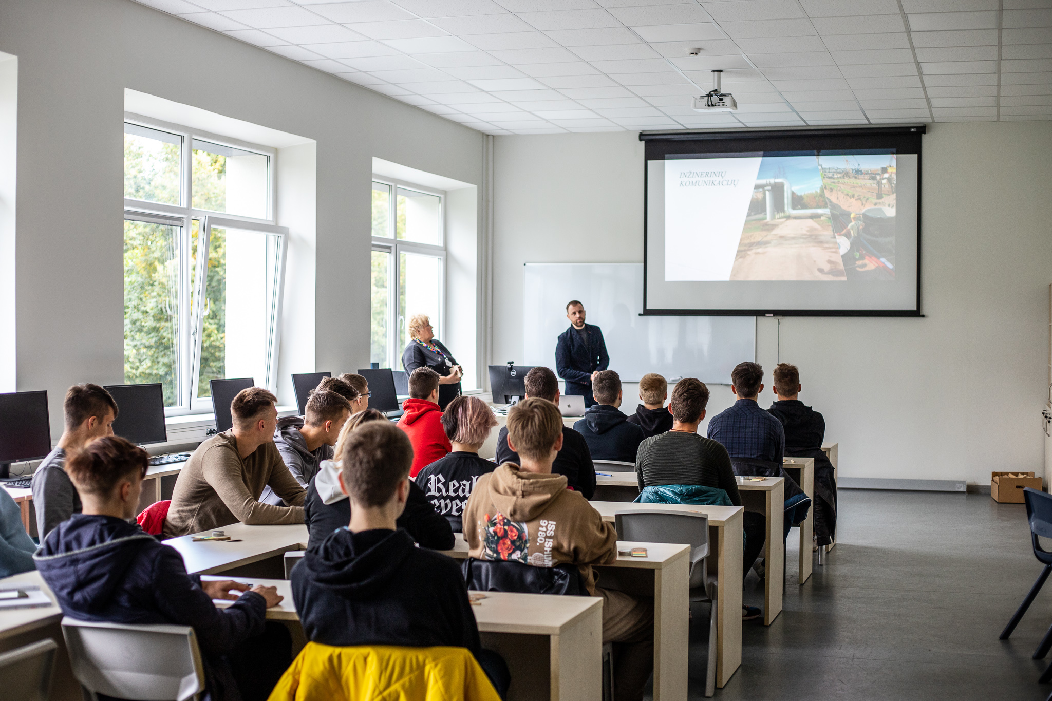 MOKSLO FESTIVALIS „ERDVĖLAIVIS ŽEMĖ“